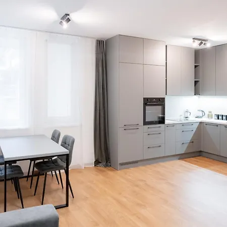 Apartmán Castle Hill Modern Free Parking